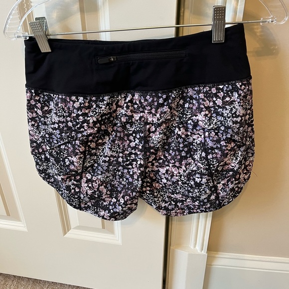 Lululemon Run Times Shorts size 4 Flower print - Picture 10 of 13